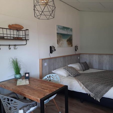 Beach Lodges Oostvoorne Eksteriør bilde